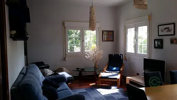 Casa Moderna en Mourente Pontevedra con 5 Habitaciones y 1100m2 de Parcela