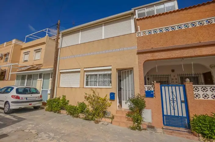 2 Bed Townhouse for sale