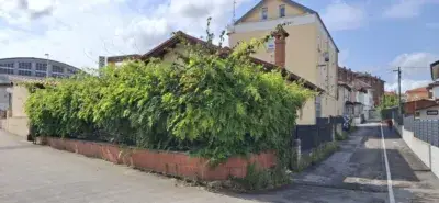 Casa en Venta en Torrelavega Centro con Jardin y Garaje