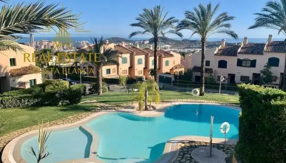 Villa de Lujo en Finestrat con Vistas al Mar