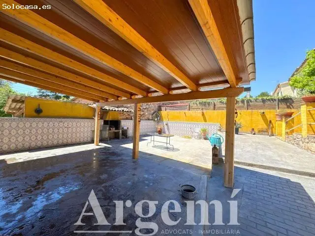 Chalet con Cuadra de Caballos en Palau-Solita i Plegamans