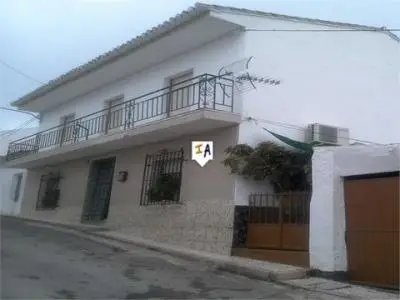 Casa adosada 6 dormitorios La Rábita Alcalá la Real