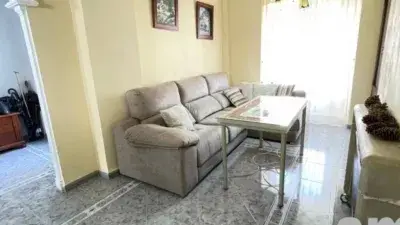 Casa en Venta Ubrique 171m2 4 Dormitorios 2 Baños Terraza Patio