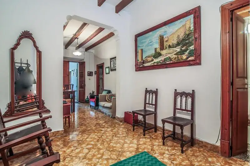 Casa de Pueblo en Capdepera con Gran Terreno - Ideal Inversores