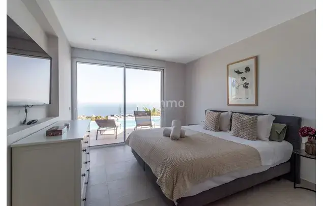 Villa de Lujo en Cumbre del Sol 3 Dormitorios
