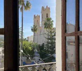 Casa de Pueblo en Benissa con Potencial Comercial