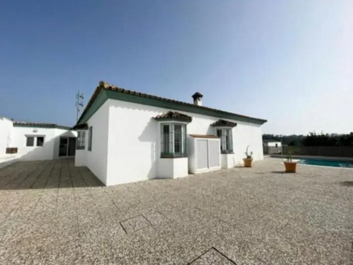 Casa 5 Dormitorios Sotogrande Gibraltar Piscina Jardin