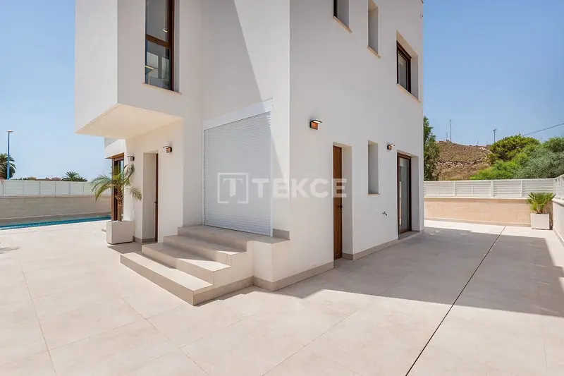 Chalet 3 Dormitorios Cerca de la Playa en Pulpí Almería