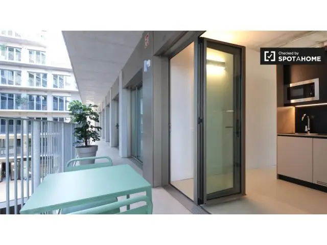Estudio con Balcon en Besos Mar para Estudiantes