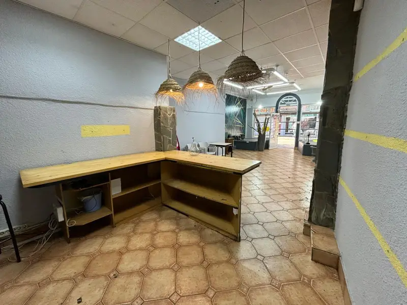 Venta Local Comercial Santoña 100m2 Centro