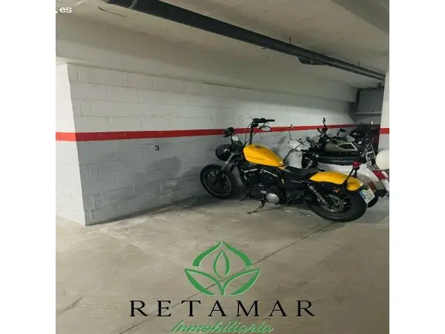 Plaza Garaje 3 Motos Casco Histórico Ayuntamiento