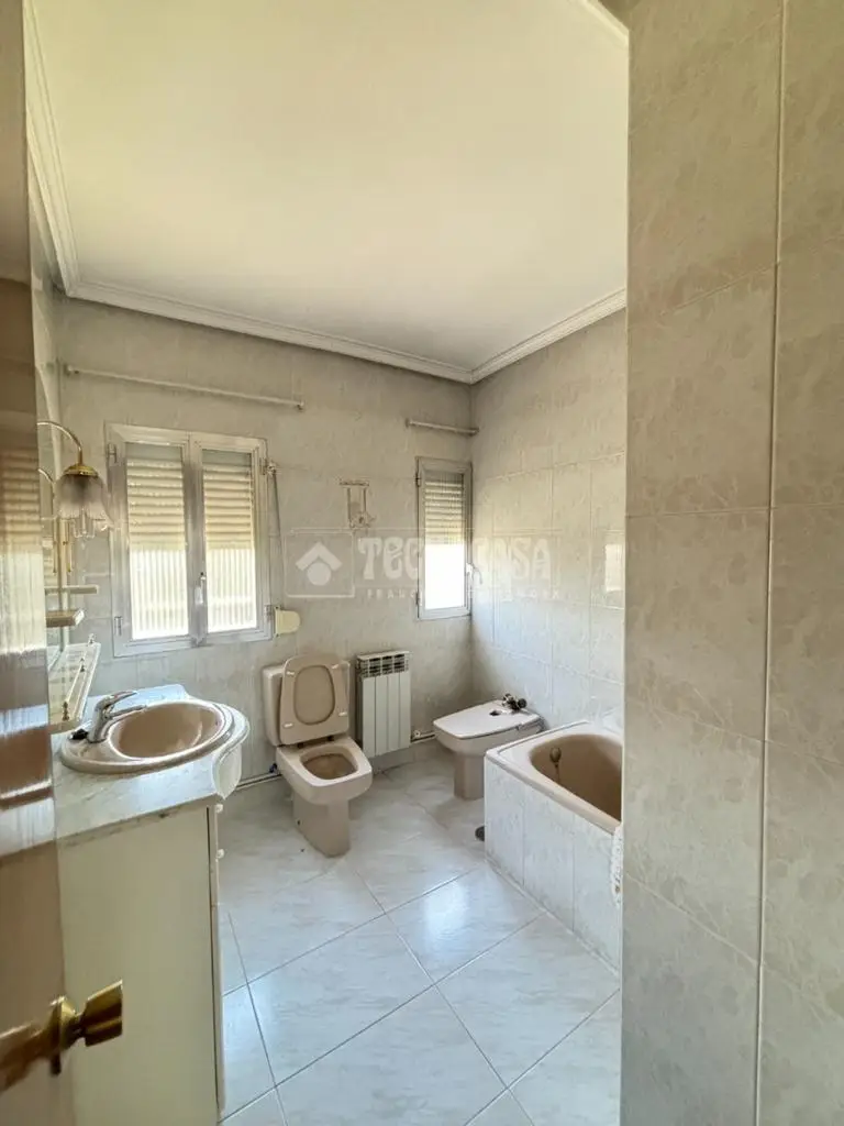 Venta Piso 5 Dormitorios Usera Madrid