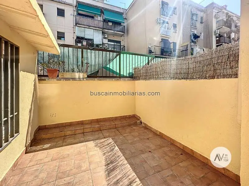 Piso Reformado en el Raval 120m2 3 Dormitorios 2 Baños Terraza