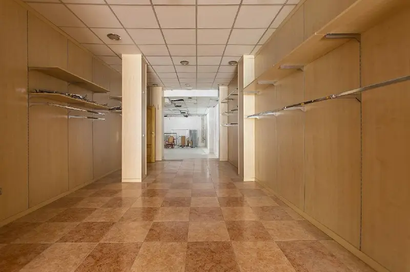 Local Comercial en Centro Granada - Infinitas Posibilidades