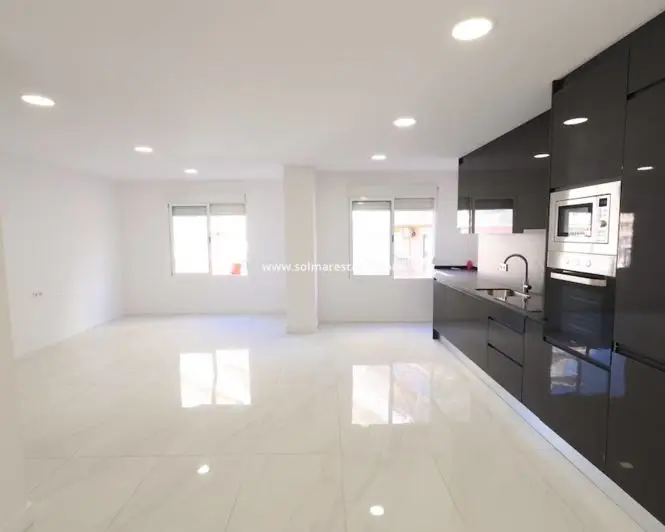 Apartamento en venta Torrevieja 3 dormitorios cerca del mar