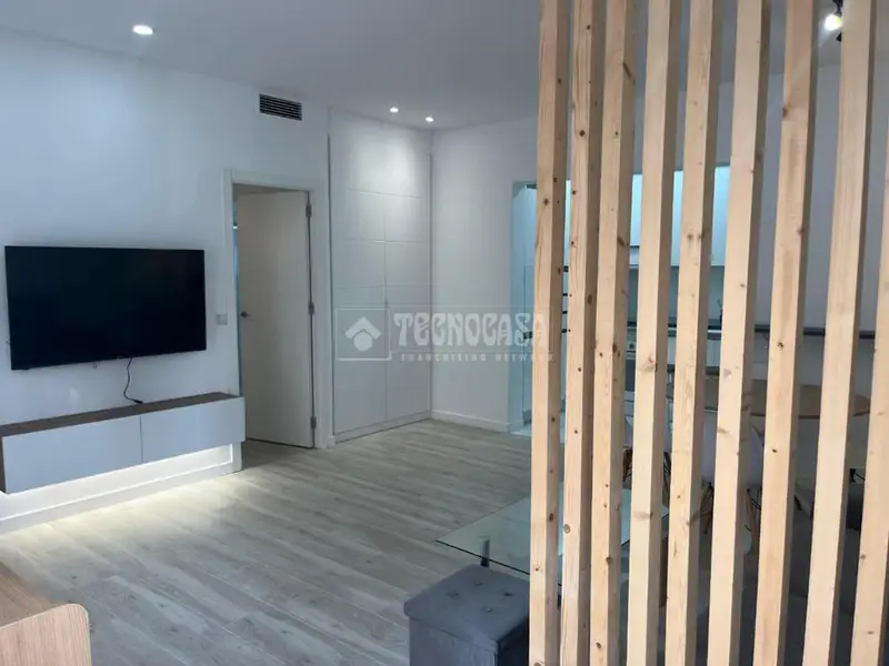 Local comercial en venta en Reyes Catolicos - Rinconada - Venecia