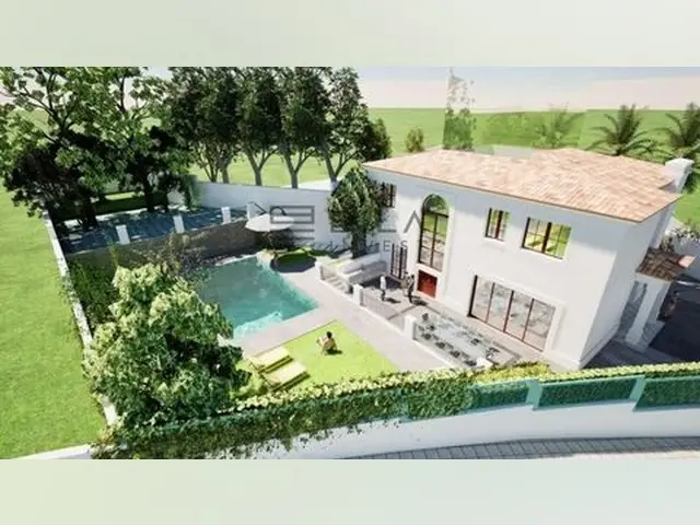 Villa 5 Dormitorios en San Pedro Alcántara para Reformar