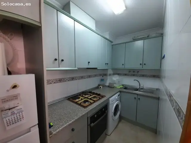 Piso Alquiler Todo El Año En Torrevieja A 100 Metros De Dos Playas.