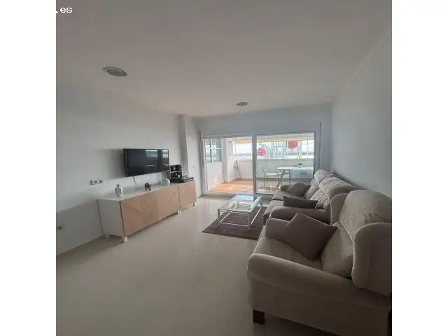 Vivienda en Alquiler Isla Cristina: Piso con Terraza Cerca de la Playa