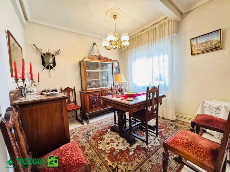 Piso en venta en Toledo zona Reconquista 110m2 4 dormitorios 2 baños