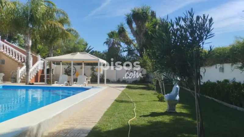 Chalet en venta en Utrera