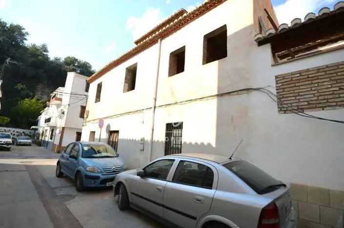 Casa de Pueblo en Albunuelas 3 Dormitorios Reforma