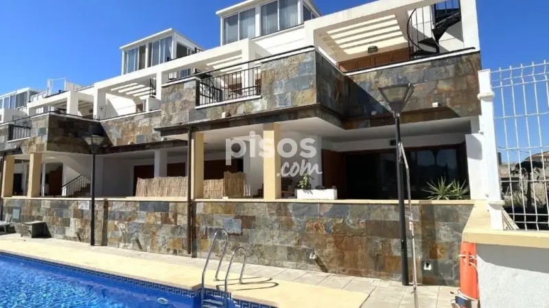 Apartamento en Palomares con Terraza y Aparcamiento