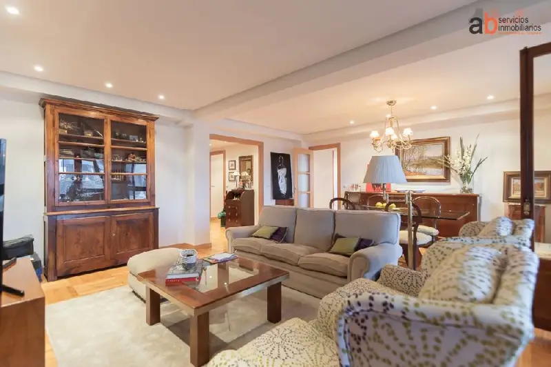 Venta Piso 5 Habitaciones San Juan Pamplona