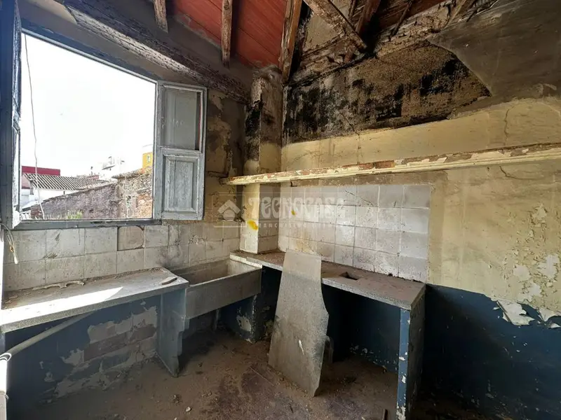 Casa en Paterna con dos plantas para reformar