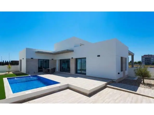 Chalet En Venta En Daya Nueva, Alicante