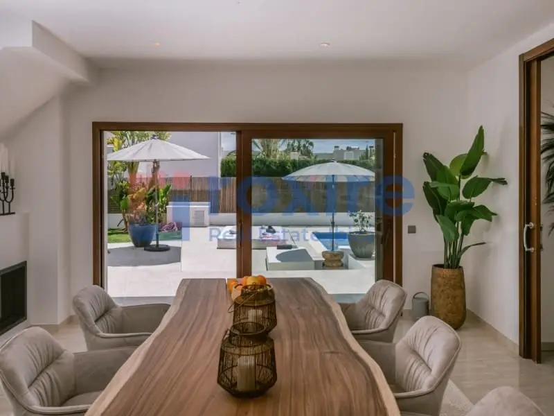 Villa de Lujo en Venta en Sa Carroca Ibiza 4 Dormitorios Piscina Privada