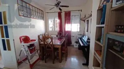 Casa adosada en Armilla con 4 dormitorios y piscina