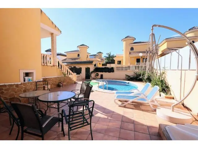 Chalet Independiente Piscina Privada PAU 26 Orihuela Costa