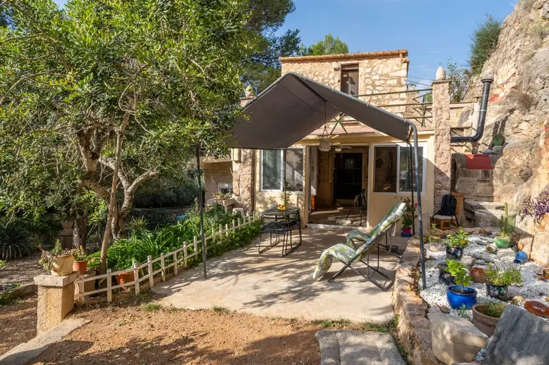 Finca Rural en Tortosa con Piscina y Huerto