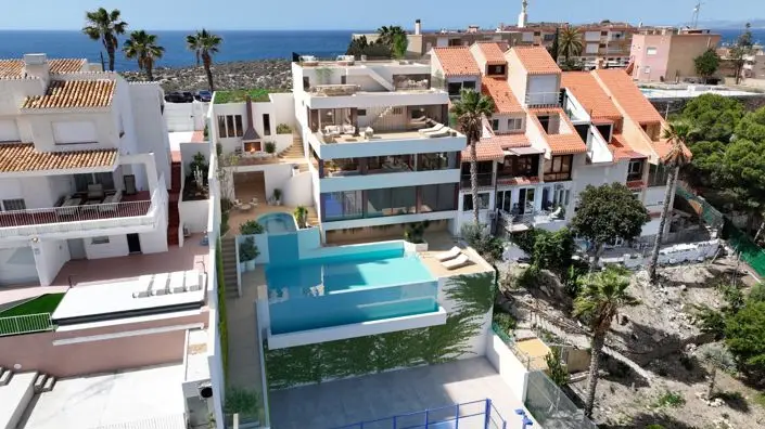 Villa de Lujo 6 Dormitorios Vistas al Mar Piscina Privada