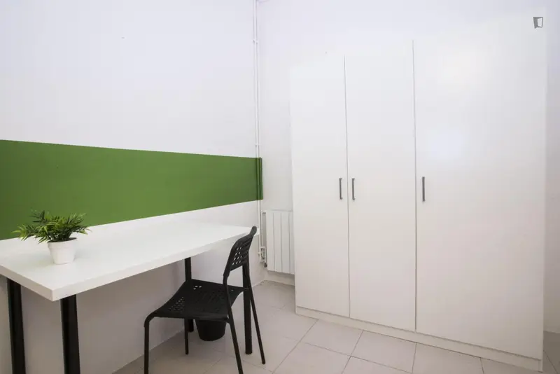 Habitacion Doble en Piso Compartido en Eixample Barcelona Cerca Universidades