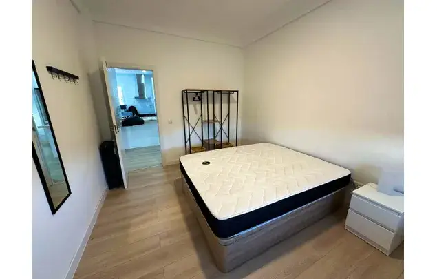 Habitaci
ón 115m
² Madrid Alquiler Larga Temporada