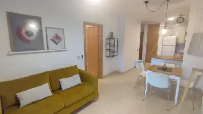 Apartamento en alquiler en Calle de las Higueras, 95