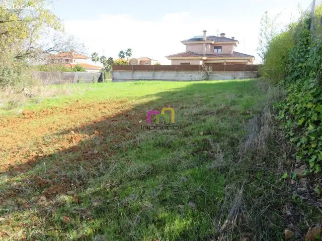 Parcela Urbanizada en Campo de Golf Badajoz