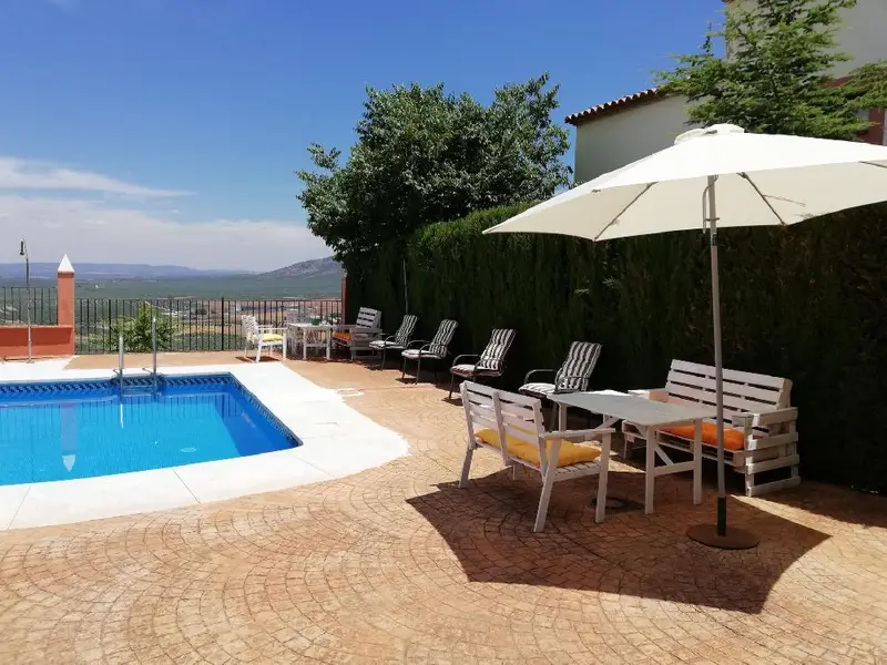 Venta Casa de 22 habitaciones en Castellar - Ref: 13345