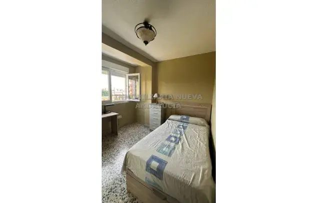 Alquiler Apartamento 3 Dormitorios 90m² Almería