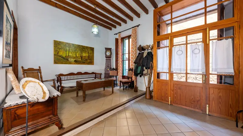 Casa señorial en Sóller con jardín y piscina