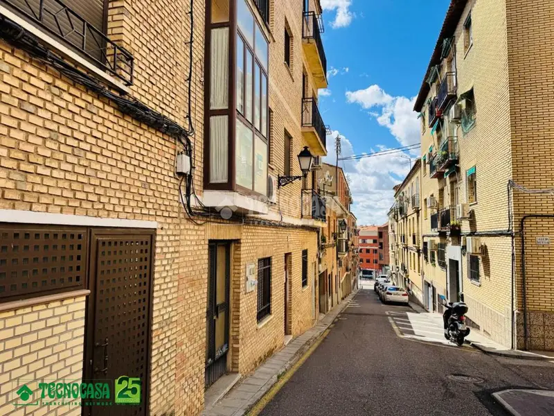 Piso en venta en Toledo Plaza de Toros zona centro ideal inversores