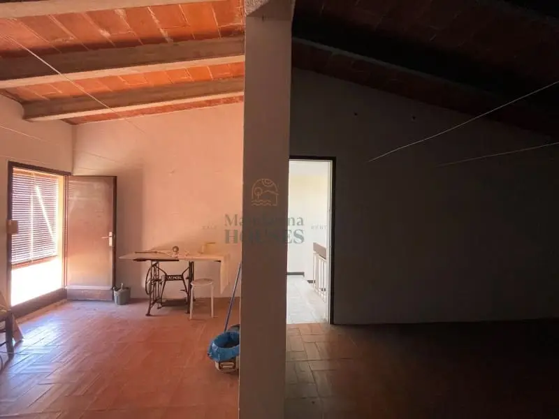 Chalet en venta en Cassà de la Selva Girona 453m2