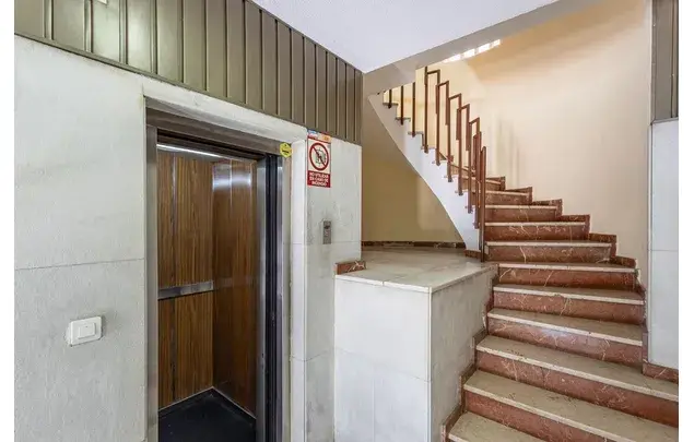 Rent 3 bedroom apartment of 85 m² in Granada