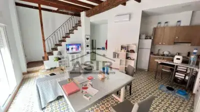 Estudio en Algemesí con Terraza 80m2 Reformado