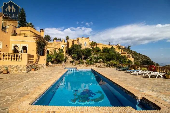 Villa en Venta Cabrera 2 Dormitorios Piscina Vistas al Mar