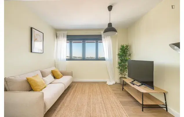 Coliving Madrid 5 Habitaciones Amueblado Facturas Incluidas