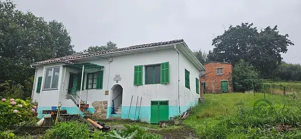 Casa con Parcela y Almacén en Munorrodero Cantabria