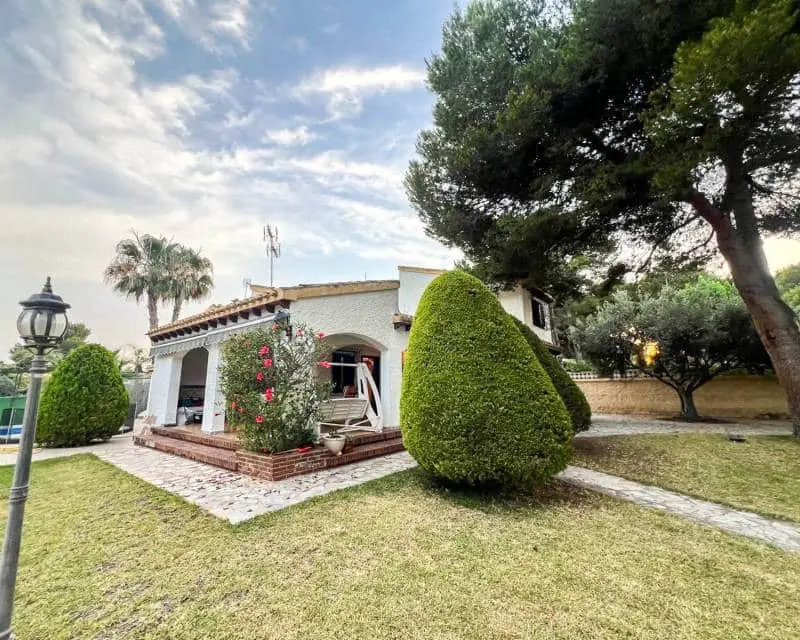 Villa en Punta Prima Orihuela Costa Alicante